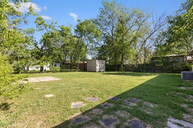 Building Photo - 1706 Dorothy Dr