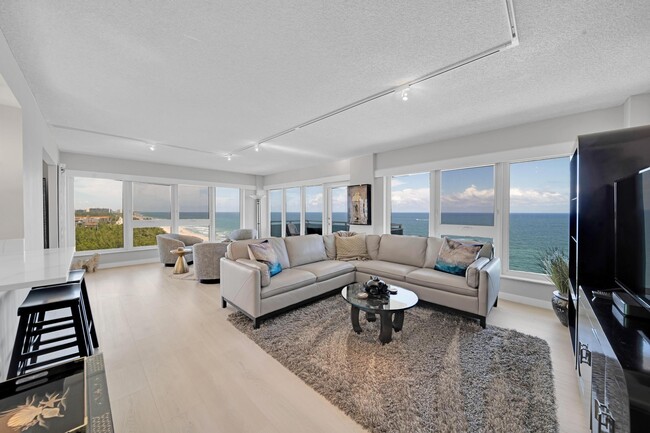 Building Photo - 2066 N Ocean Blvd