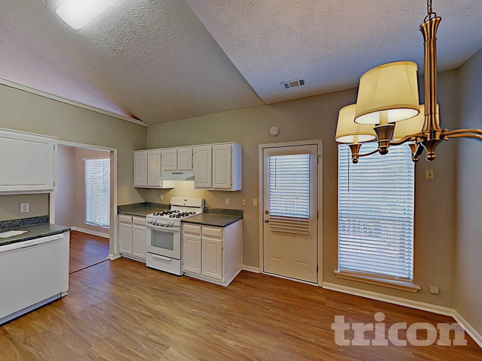 Building Photo - 12310 Riviera Dr