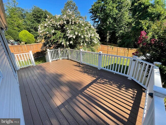 Building Photo - 5056 Kenerson Dr