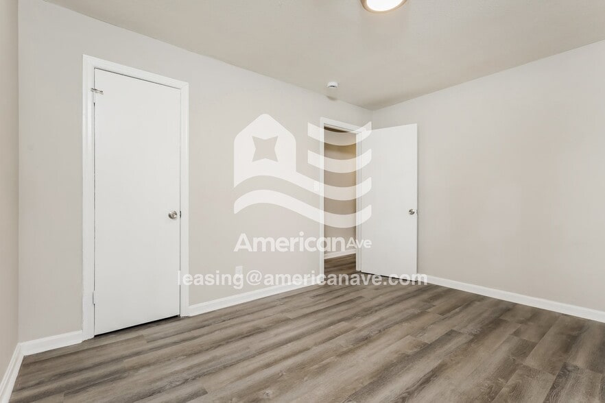 Building Photo - 2913 22nd Ave