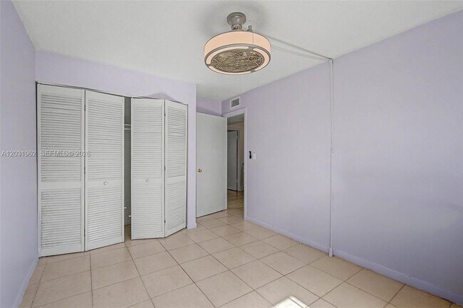 Building Photo - 3764 SW 60th Terrace