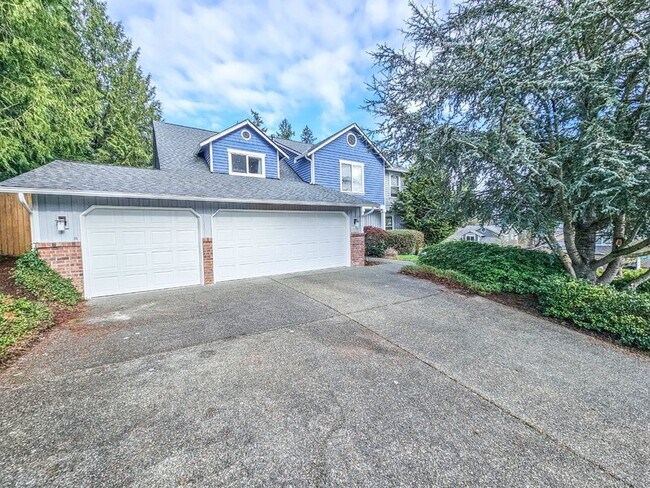 Building Photo - 13818 NE 93rd Ct