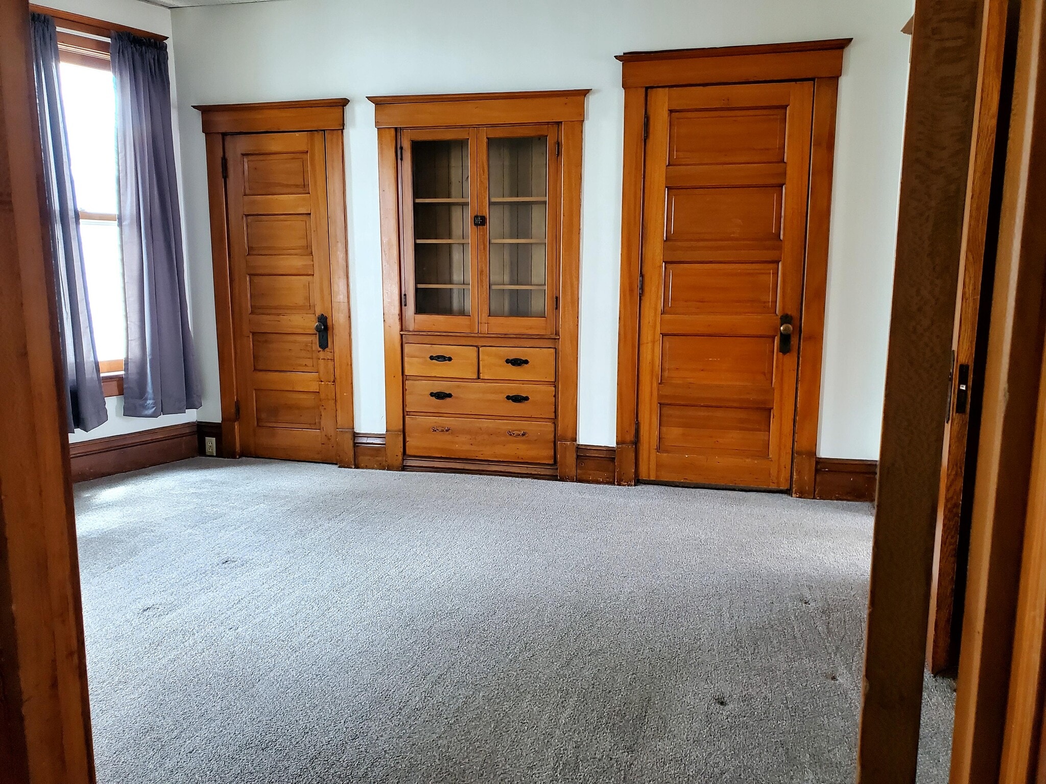 Bedroom 2, viewed from kitchen - 204 Crawford Ave