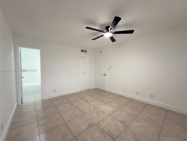Building Photo - 7801 S Colony Cir