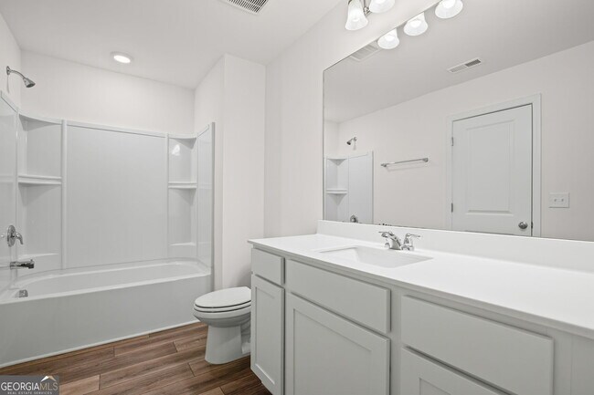 Building Photo - 406 Kings Cross Wy