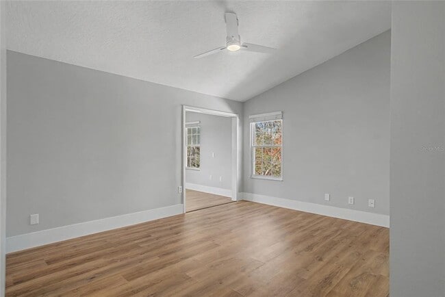 Building Photo - 11462 Commercial St