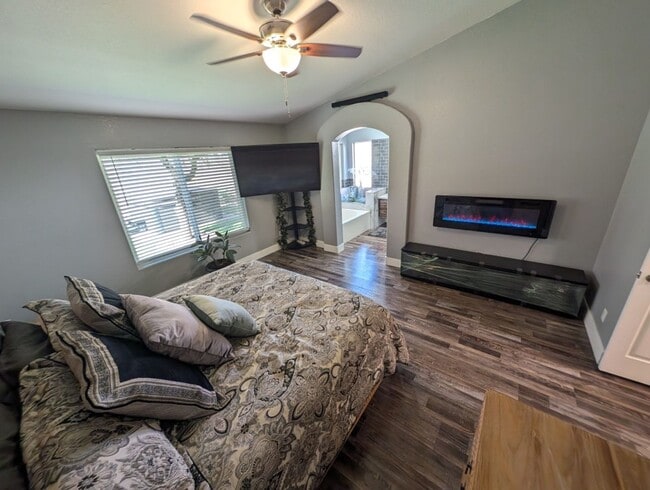 Building Photo - 7435 Falcon Rock Dr