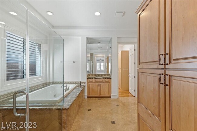 Building Photo - 1447 Foothills Village Dr