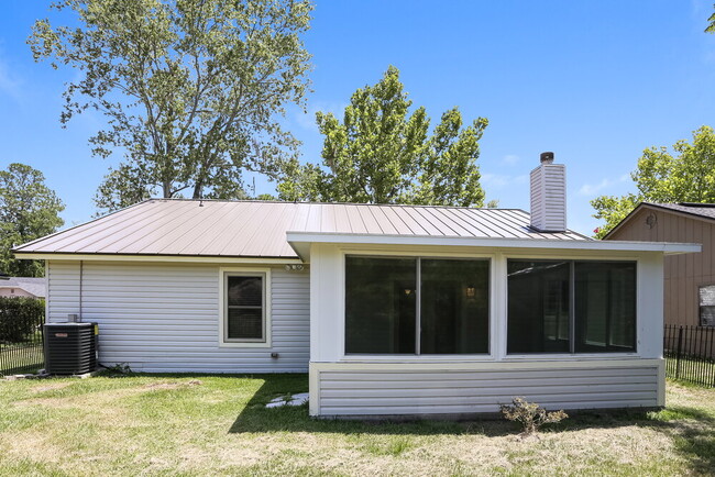 Building Photo - 429 Blue Whale Way