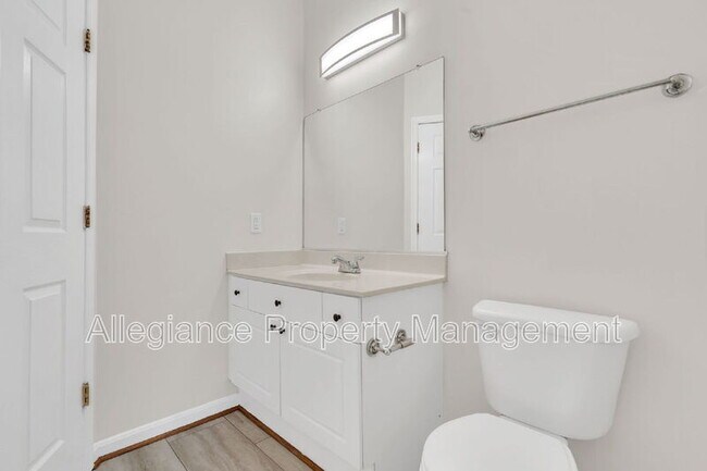 Building Photo - 4560 Strutfield Ln