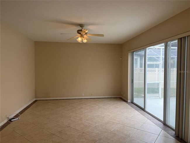 Building Photo - 9212 Meadow Ln Ct