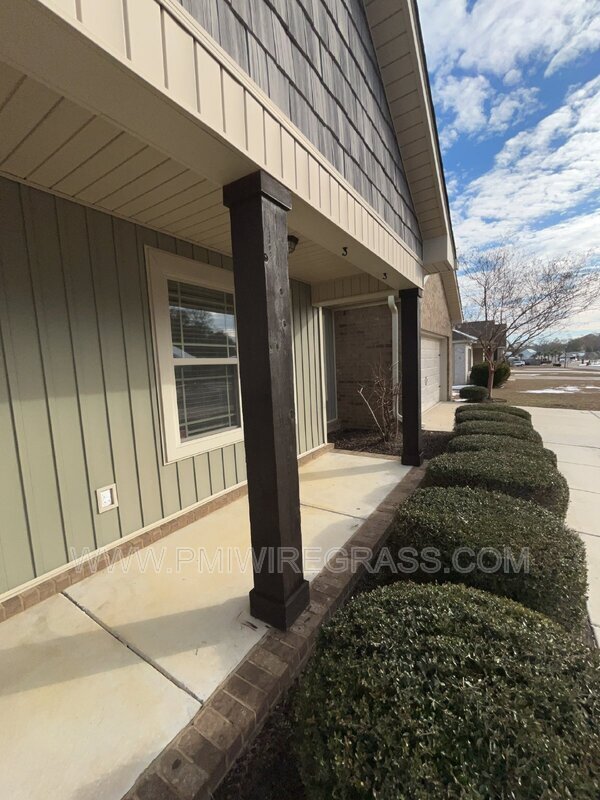 Building Photo - 229 Lace Dr