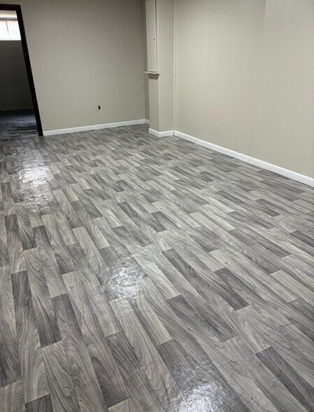 Building Photo - 1209 Baron Ave