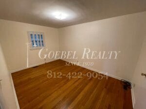 Building Photo - Country Living at its Best!