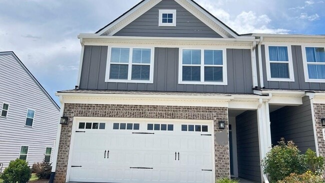 Primary Photo - 136 Salt Lk Ln