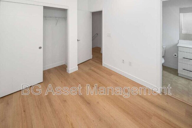 Building Photo - 3909 Wattling St