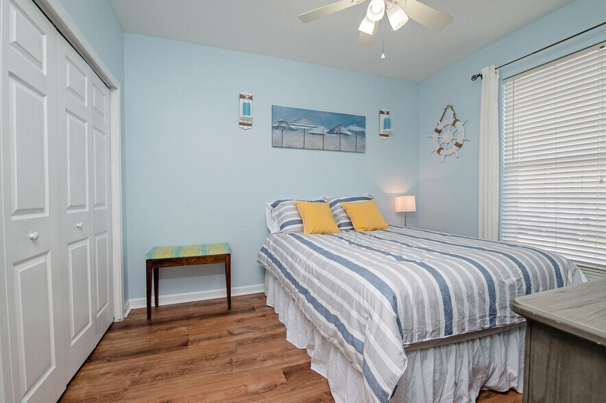 Building Photo - 235 Atlantis Cir