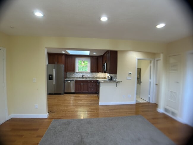 Building Photo - 41 Davis Ave