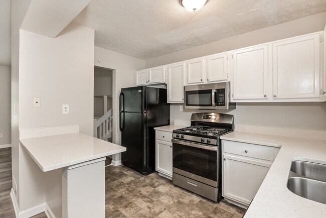 Building Photo - 401 Sherwood Oaks Rd