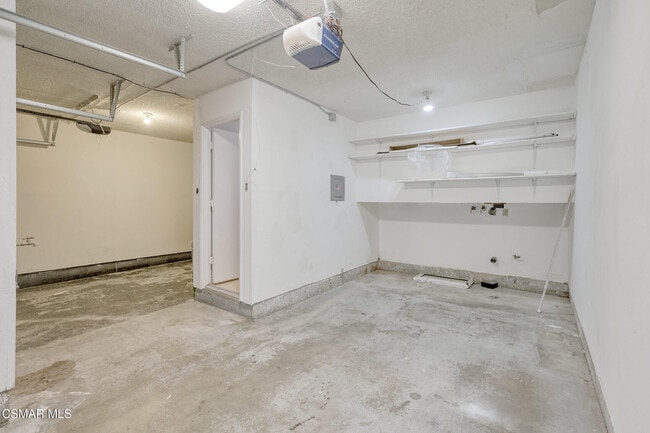 Building Photo - 1372 Ramona Dr