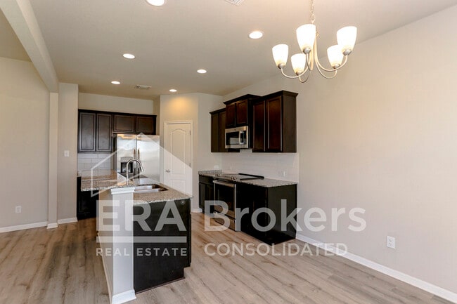 Building Photo - 1236 Grand Oak Trl