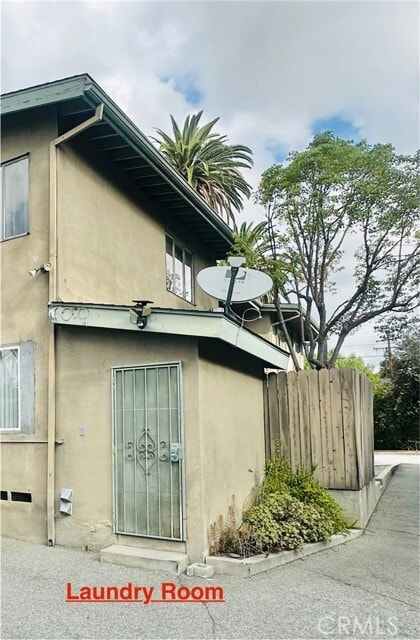 Building Photo - 1711 Oxley St