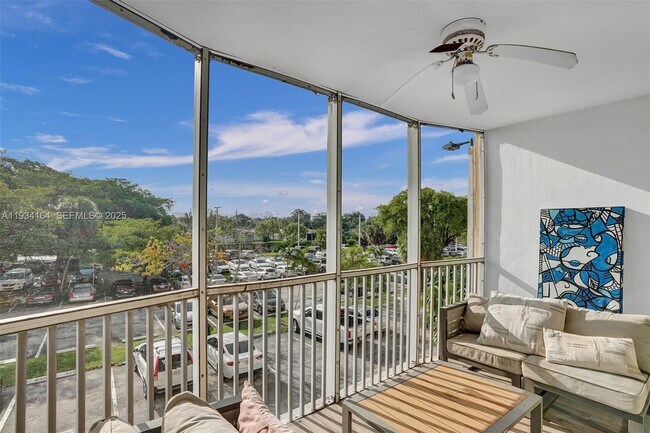 Building Photo - 1780 NE 191st St