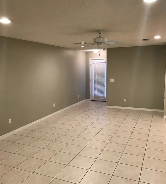 Building Photo - 104 Andalusia Rd