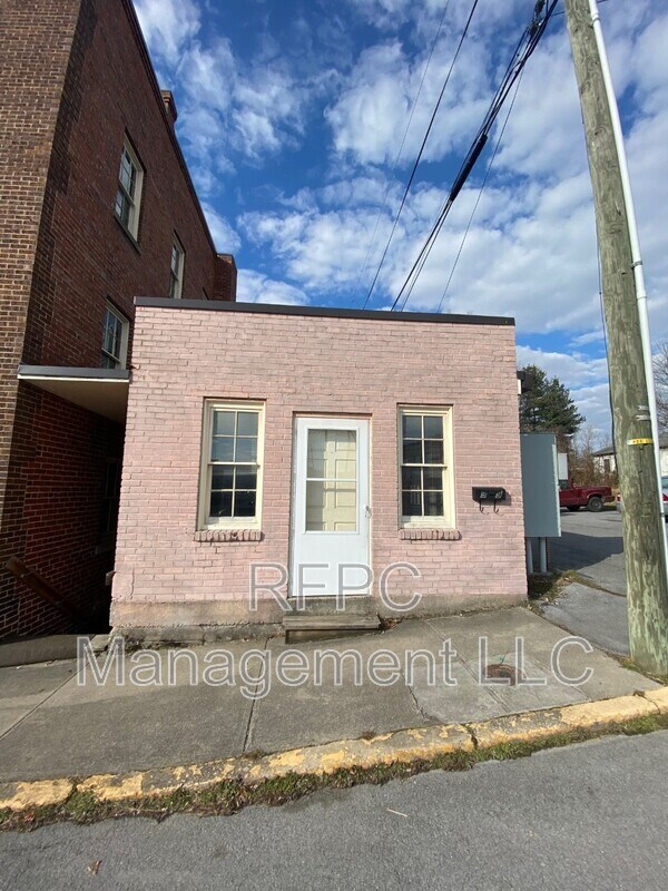 Building Photo - 101 N 2nd St