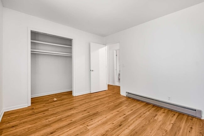 Building Photo - 2601 Hillsboro Pike