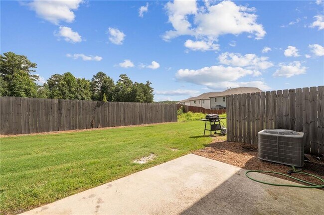 Building Photo - 7134 Gladstone Cir