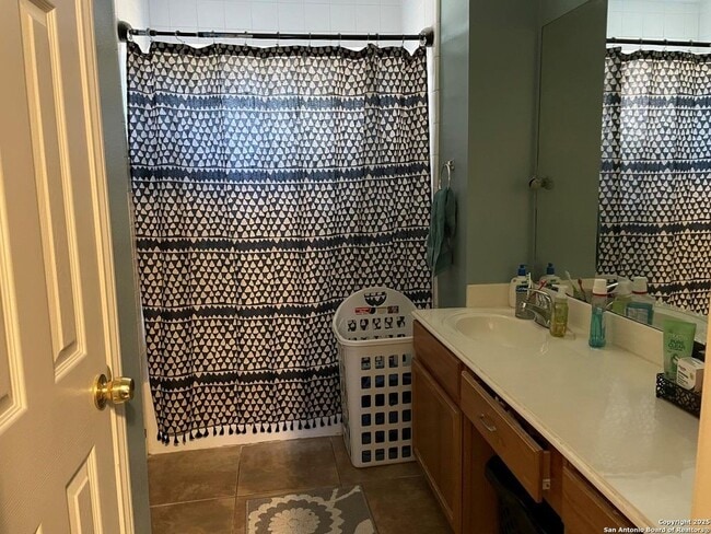 Building Photo - 4210 Field Meadow Dr