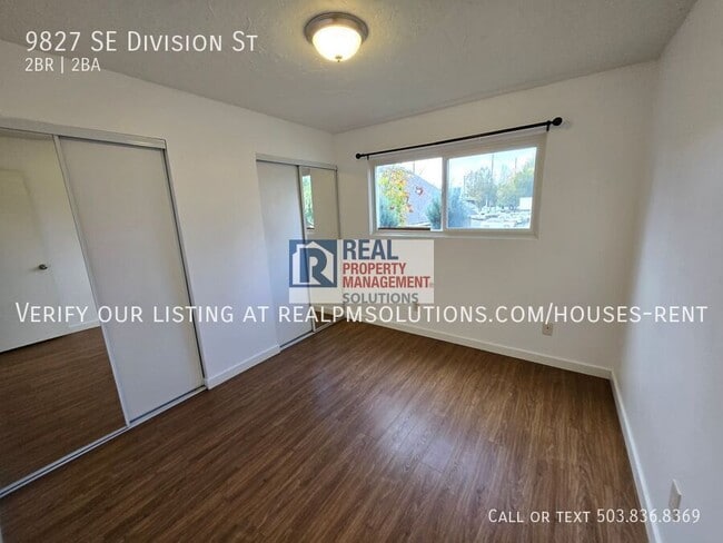 Building Photo - 9827 SE Division St