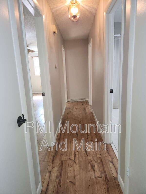 Building Photo - 232 Bryant Rdg Dr