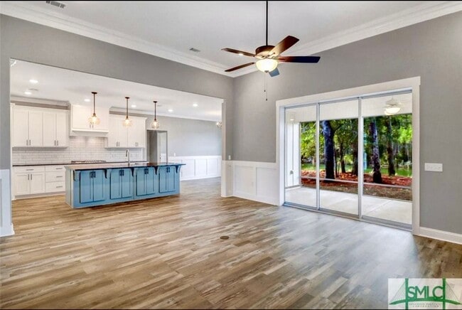 Building Photo - 421 Bear River Dr