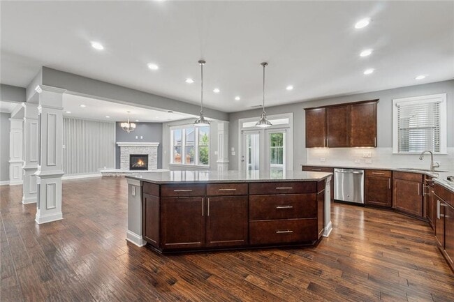 Building Photo - 655 Bell Creek Rd