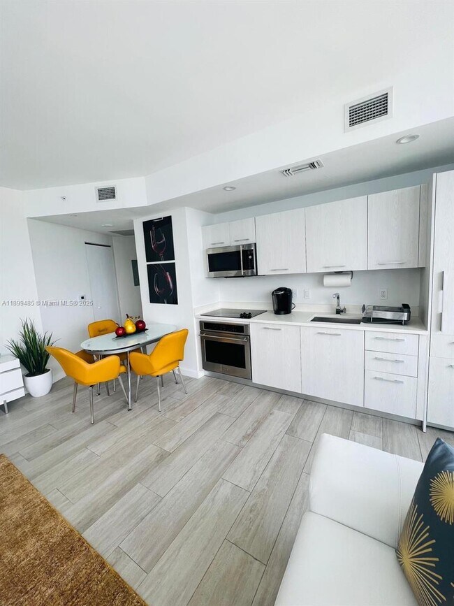 Building Photo - 55 SW 9th St