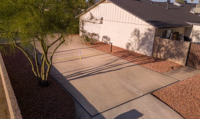 Building Photo - 12202 N 60th St