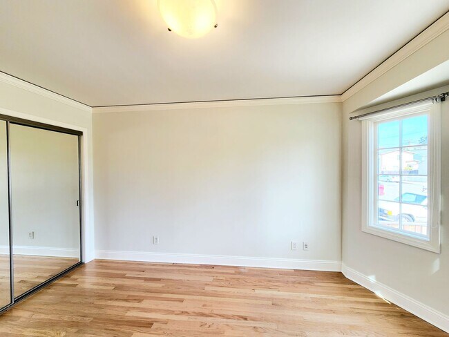 Building Photo - Lovely 2 bedroom house in San Mateo