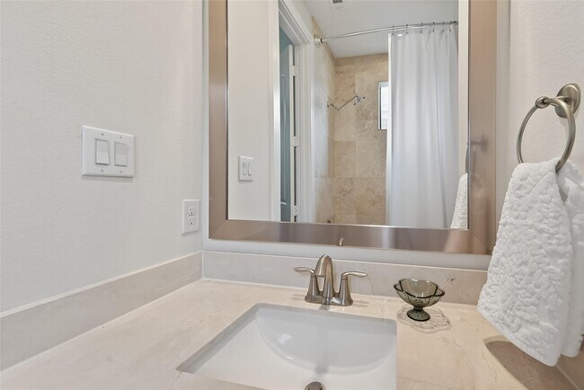 Building Photo - 1508 Beall St