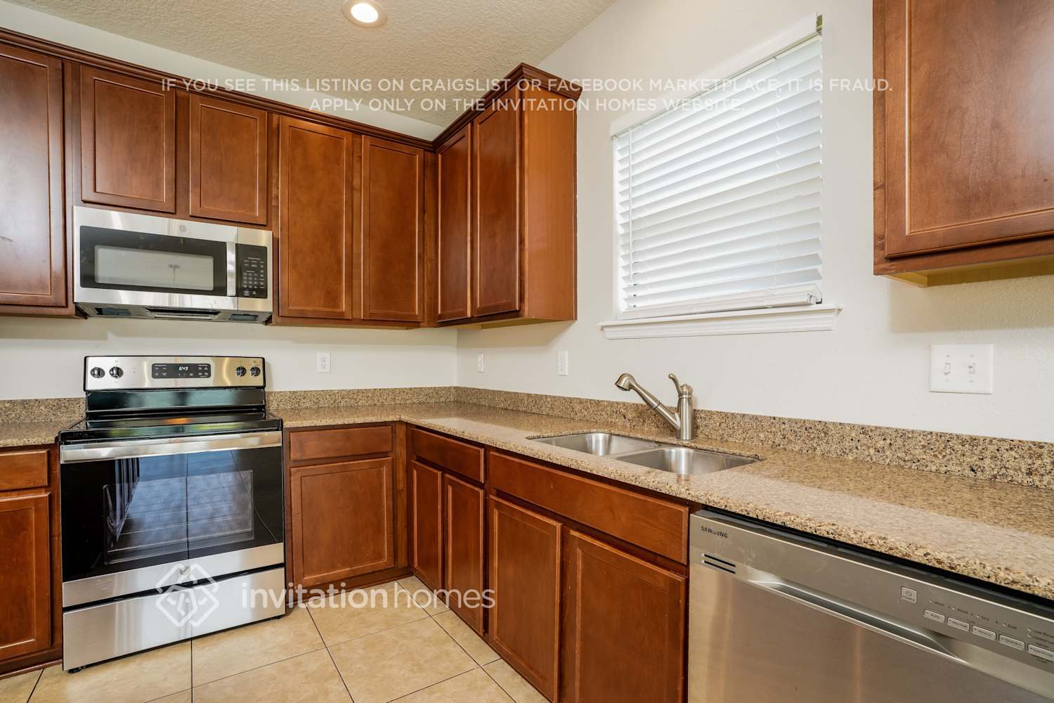 Building Photo - 4766 Creek Bluff Ln