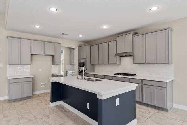 Building Photo - 4071 Northern Spruce Dr