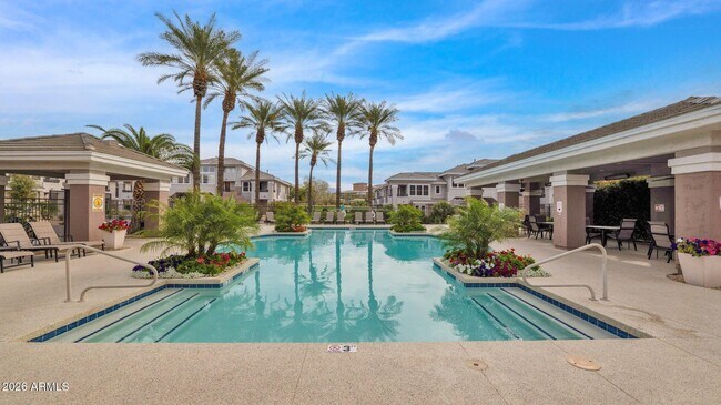Building Photo - 15221 N Clubgate Dr