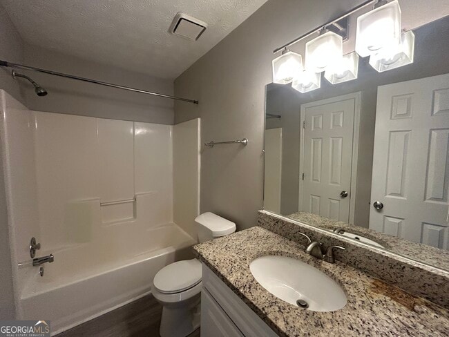 Building Photo - 681 Senoia Rd