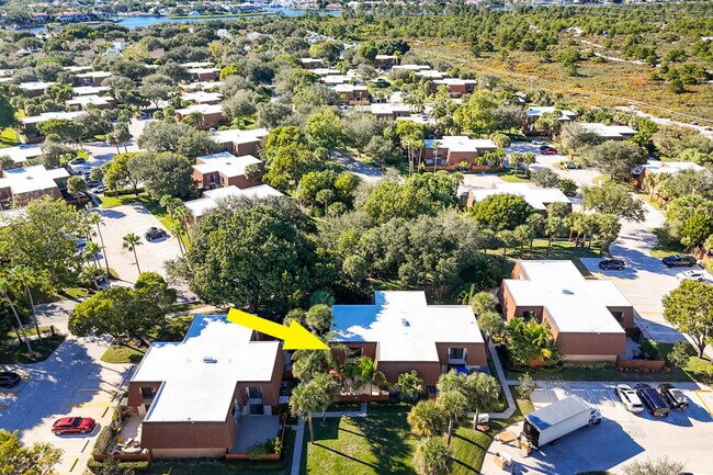 Building Photo - 3071 30th Ct