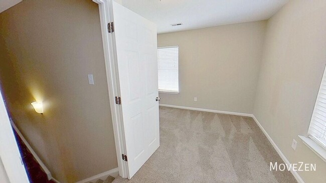 Building Photo - 13531 Willow Falls Rd