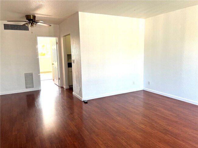 Building Photo - 2309 S Federal Hwy