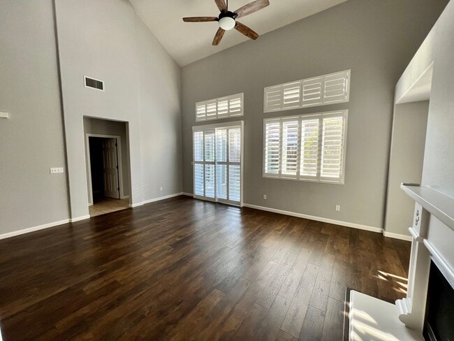 Building Photo - Gated AVALON--