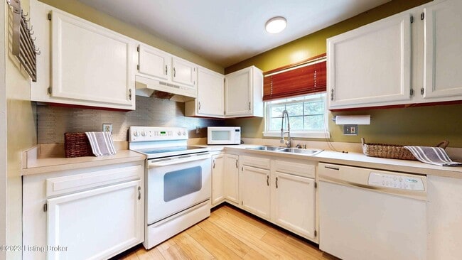 Kitchen - 1415 S Shelby St